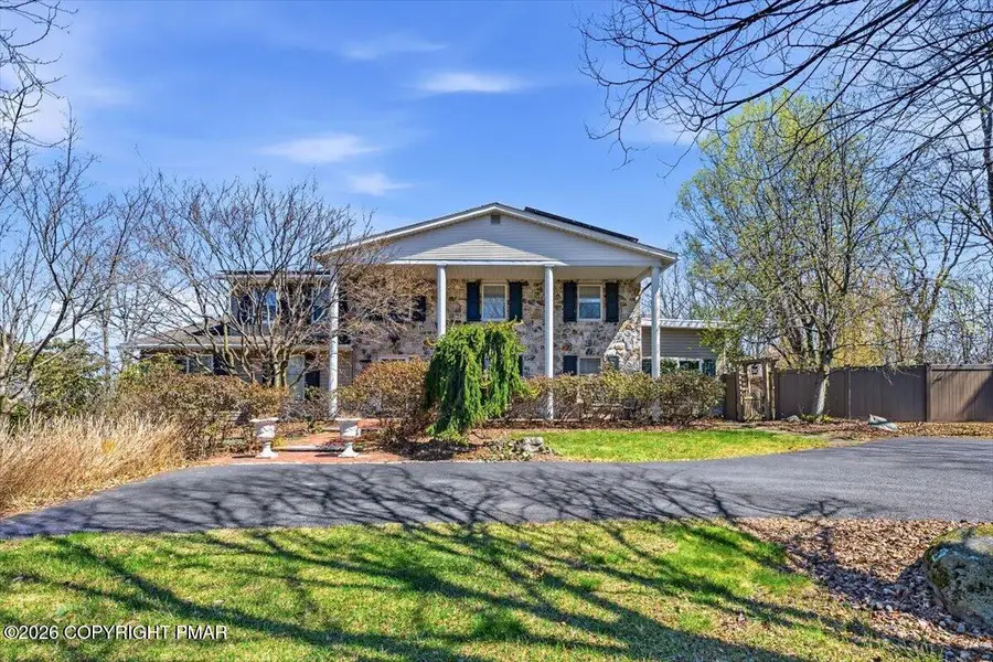 164 Chestnut Oak Drive, Tannersville, PA 18372 - #2