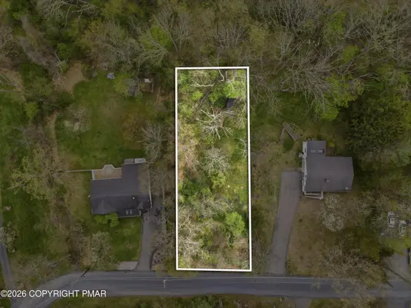 332 Del Sol Drive, East Stroudsburg, PA 18301