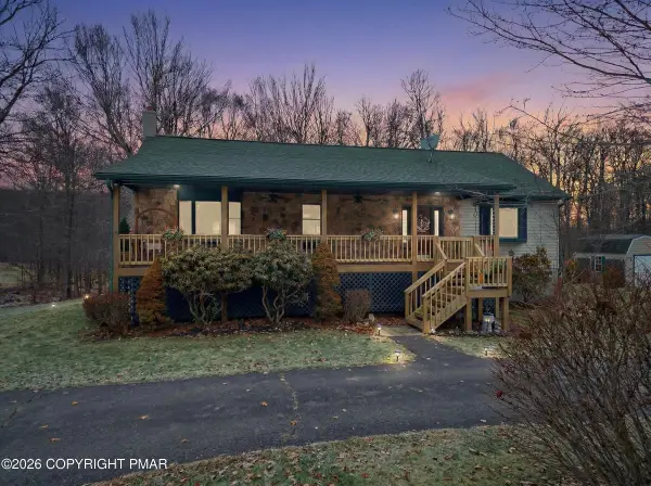 134 Split Rock Road, Newfoundland, PA 18445