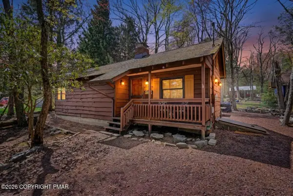 9 Crest Drive, Lake Harmony, PA 18624