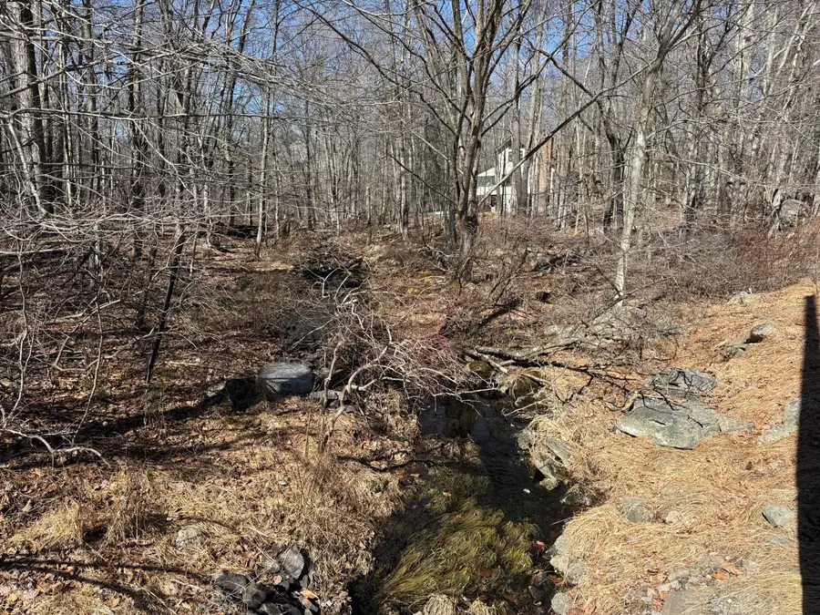 2321 L C Larsen Dr, Clifton, PA 18424 - #2