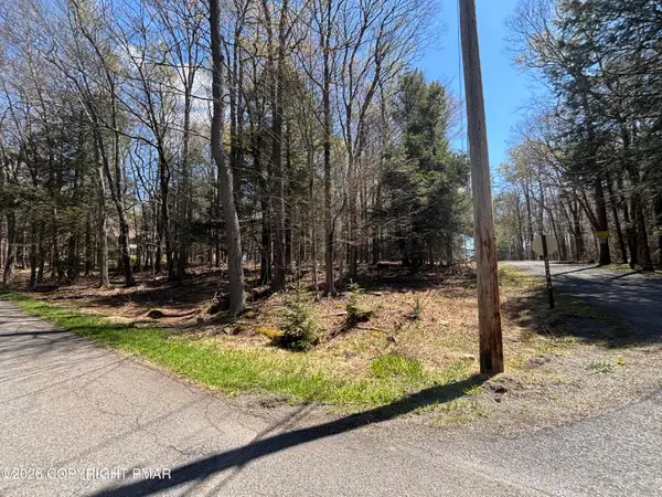 76 Shoshoni Trail, Gouldsboro, PA 18424