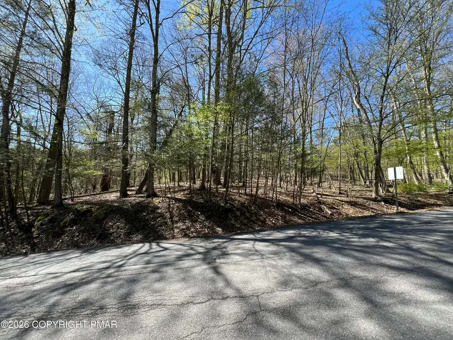 Clubhouse Dr Drive, East Stroudsburg, PA 18302 - #3
