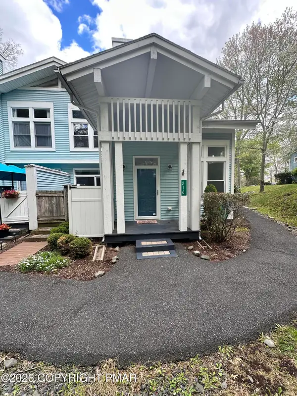 216 Abbington Drive, East Stroudsburg, PA 18302