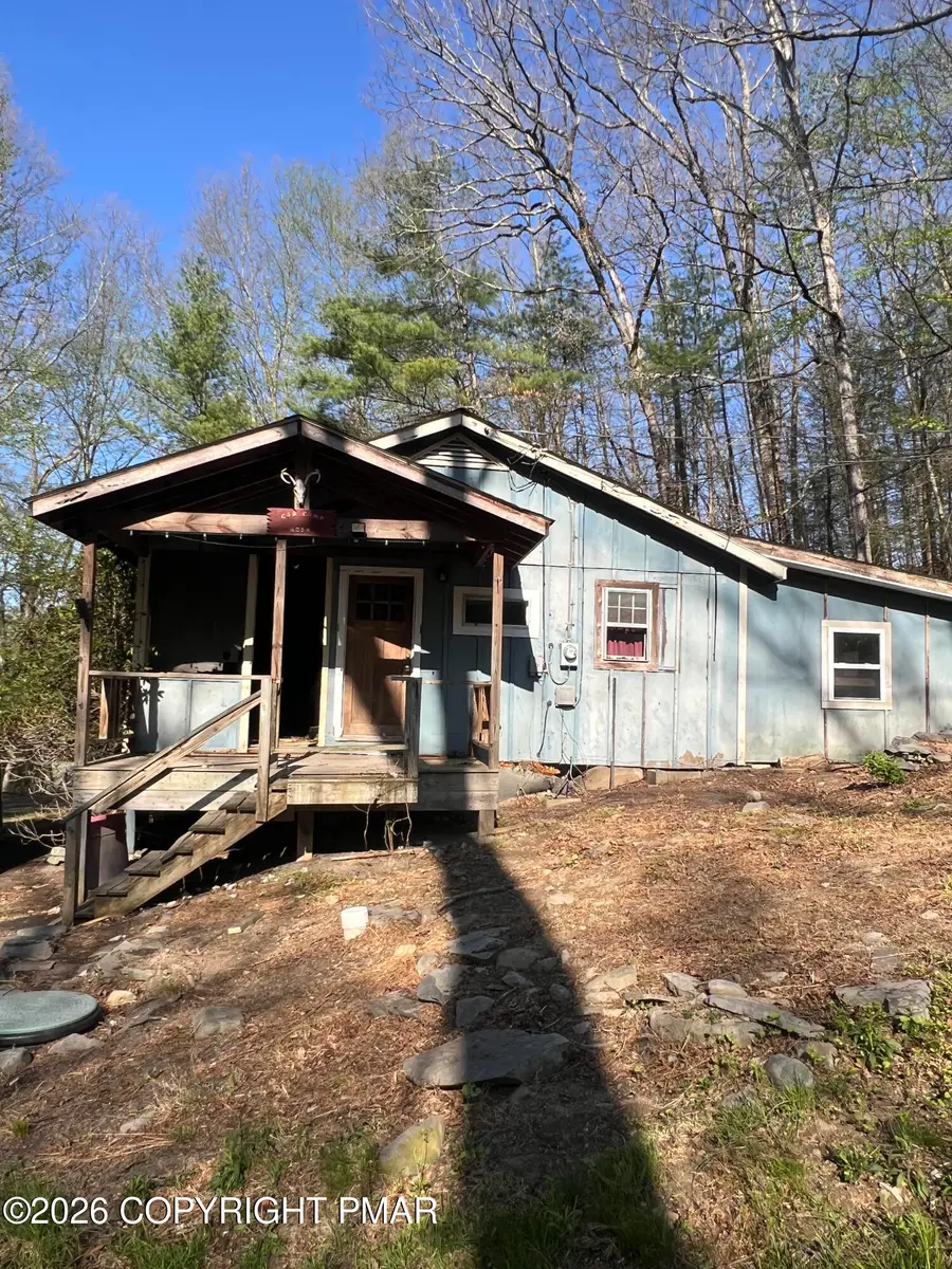 1214 W Sugar Mountain Road W, Bushkill, PA 18324 - #3