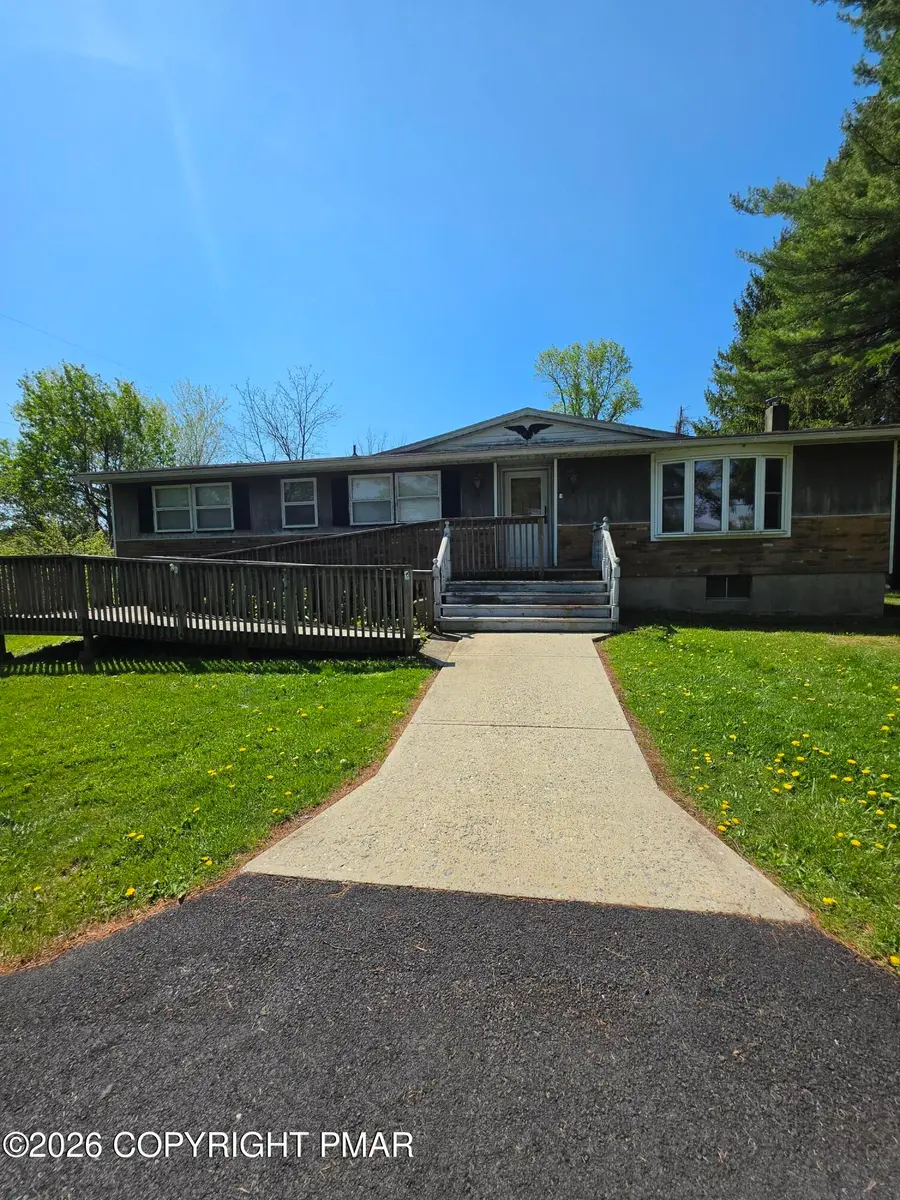 114 Greenview Drive, Brodheadsville, PA 18322 - #3
