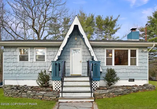 102 Spruce Drive, Dingmans Ferry, PA 18328