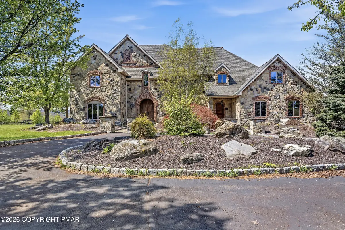 216 Merwinsburg Road, Effort, PA 18330 - #1