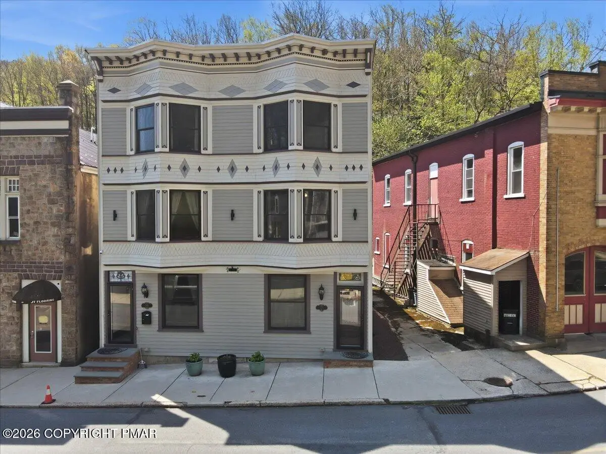 171 W Broadway, Jim Thorpe, PA 18229 - #1