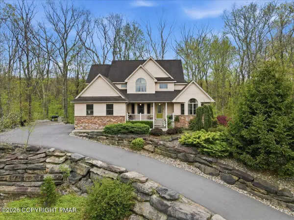 917 Mckinley Way, East Stroudsburg, PA 18301