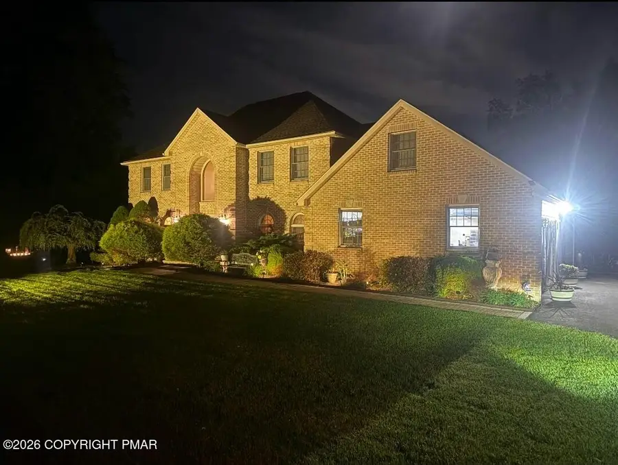 602 Little Mayfair Court, Stroudsburg, PA 18360 - #2