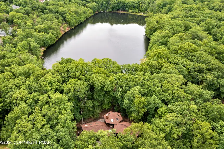 3282 Stonehenge Drive, East Stroudsburg, PA 18301 - #3