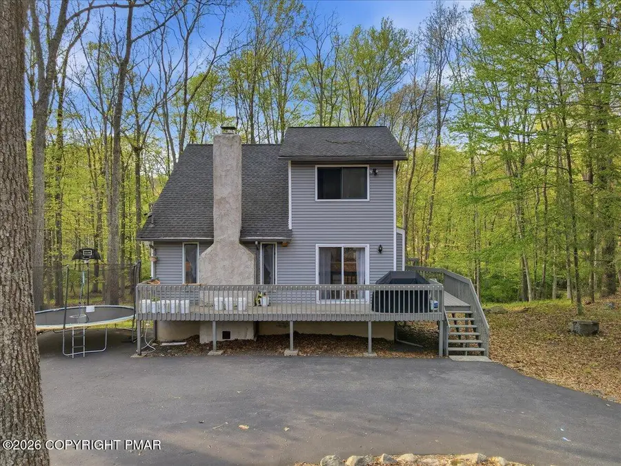 126 Dunchurch Drive, Bushkill, PA 18324 - #2