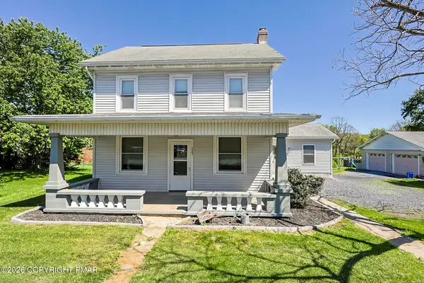 1131 E Lizard Creek Road, Lehighton, PA 18235