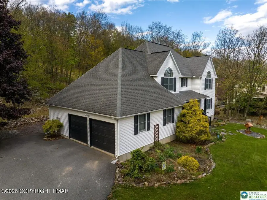 1254 Sky High Terrace, Effort, PA 18330 - #3