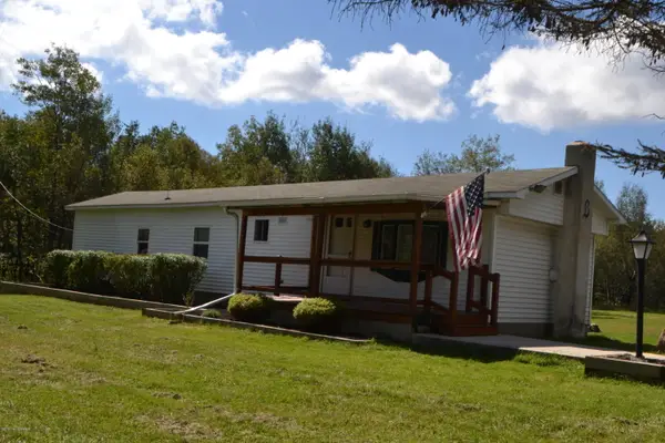 106 Burd Lane, Effort, PA 18330