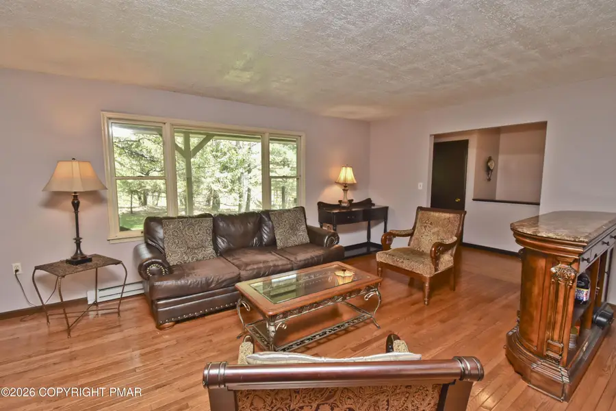218 Applewood Drive, Swiftwater, PA 18370 - #2