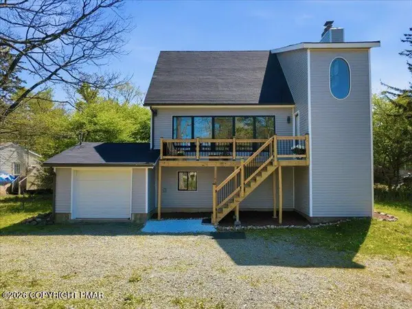 215 Greenbriar Circle, Tobyhanna, PA 18466