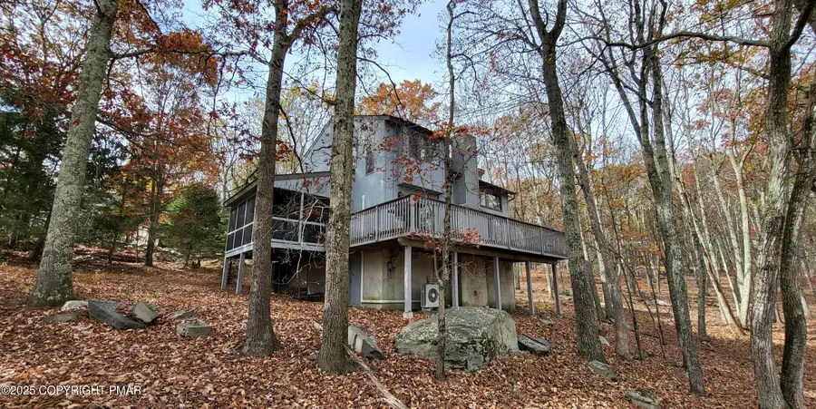 130 Bellingham Drive, Bushkill, PA 18324 - #2