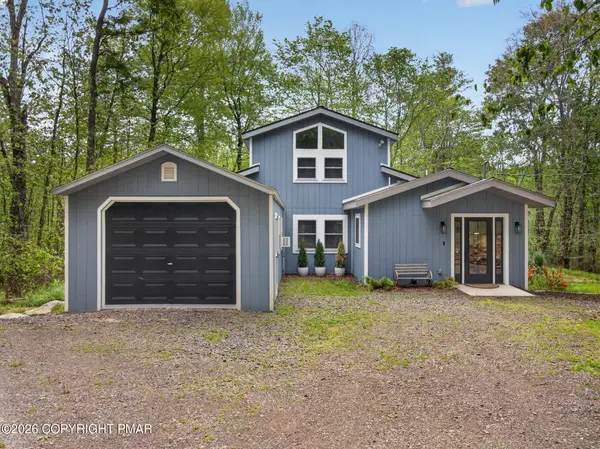 54 N Lehigh River Drive N, Clifton Township, PA 18424