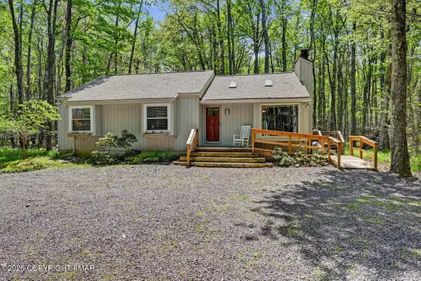 173 Flintlock Trail, Pocono Pines, PA 18350