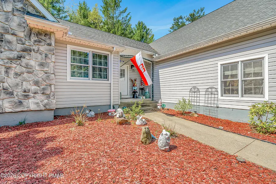 4 Jonathans Way, Henryville, PA 18332 - #2