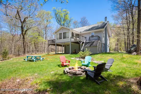 1061 Ridge Drive, Gouldsboro, PA 18424