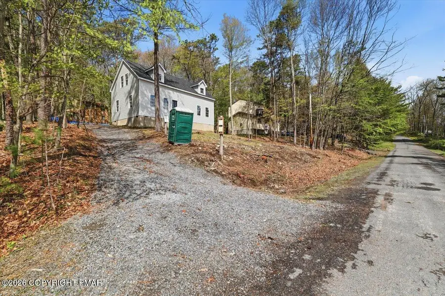 3554 Acorn Circle, East Stroudsburg, PA 18302 - #2