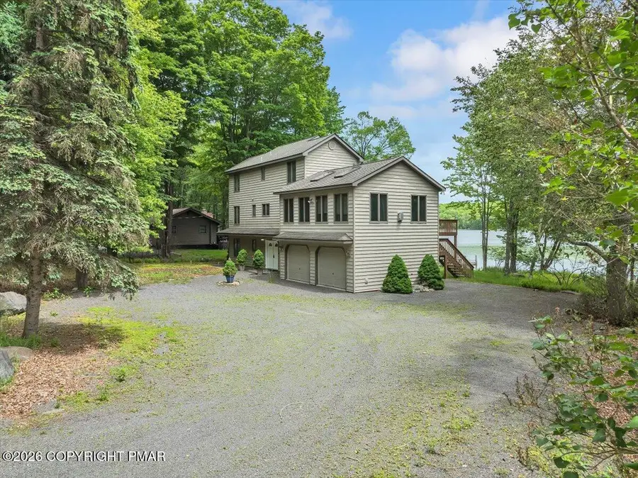 48 Lake Drive W, Clifton, PA 18424 - #2
