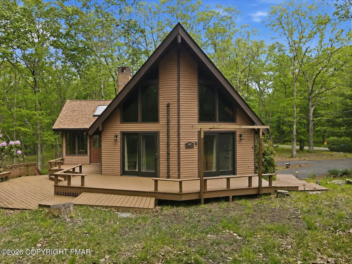 1517 Deer Run, Bushkill, PA 18324 - #1