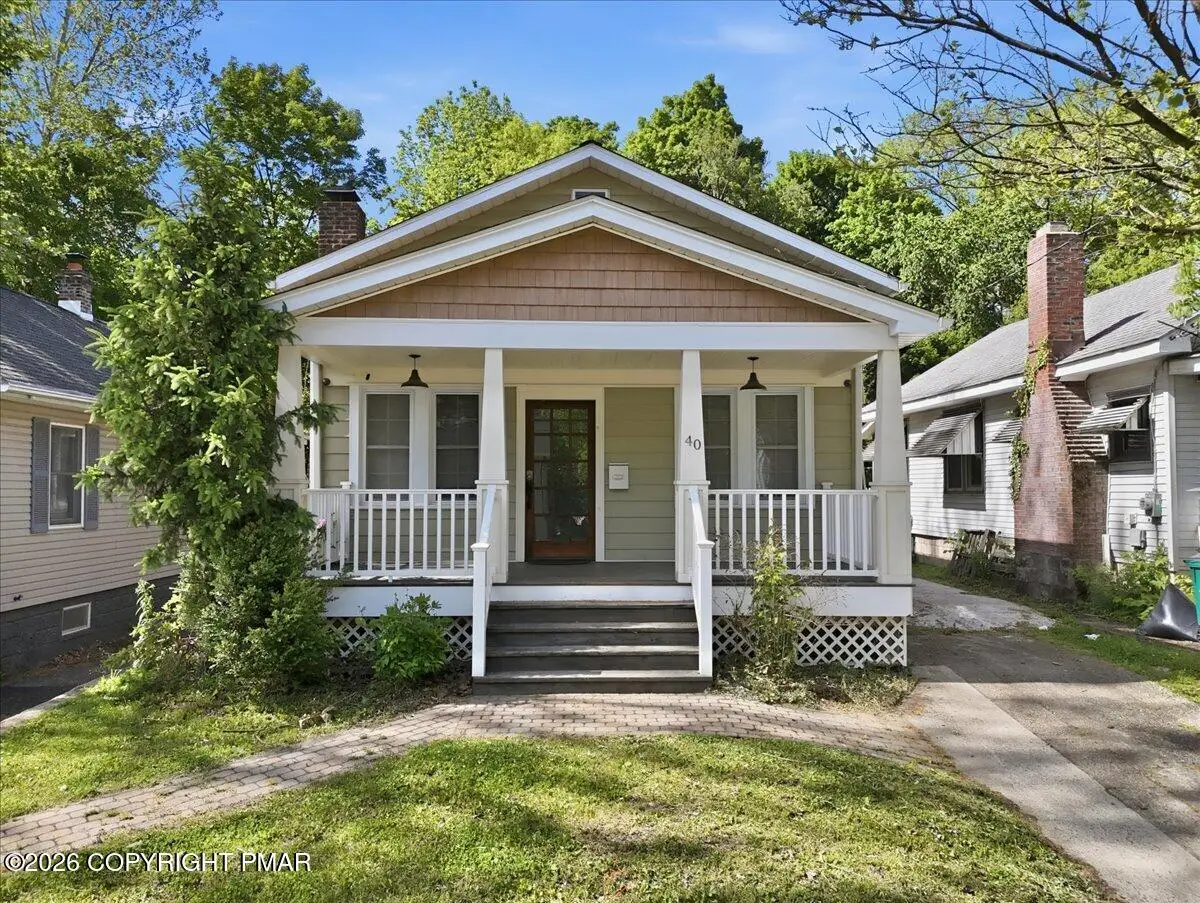 40 W Broad Street, East Stroudsburg, PA 18301 - #1