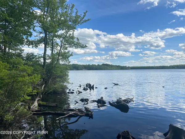 Lots 18-19 N North Estates Dr Drive, Pocono Summit, PA 18346