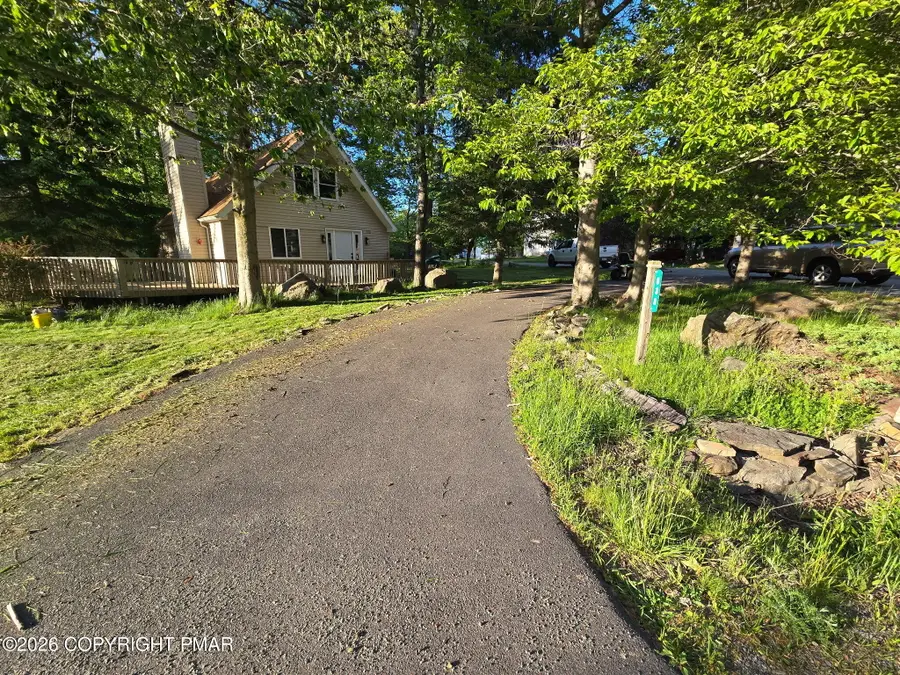 838 Country Place Drive, Tobyhanna, PA 18466 - #2