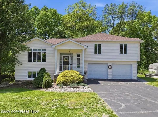 240 Oxford Circle, Stroudsburg, PA 18360