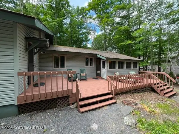 10 Tamarack Drive, Gouldsboro, PA 18424