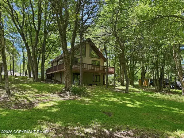 2166 Wild Laurel Drive, Long Pond, PA 18334