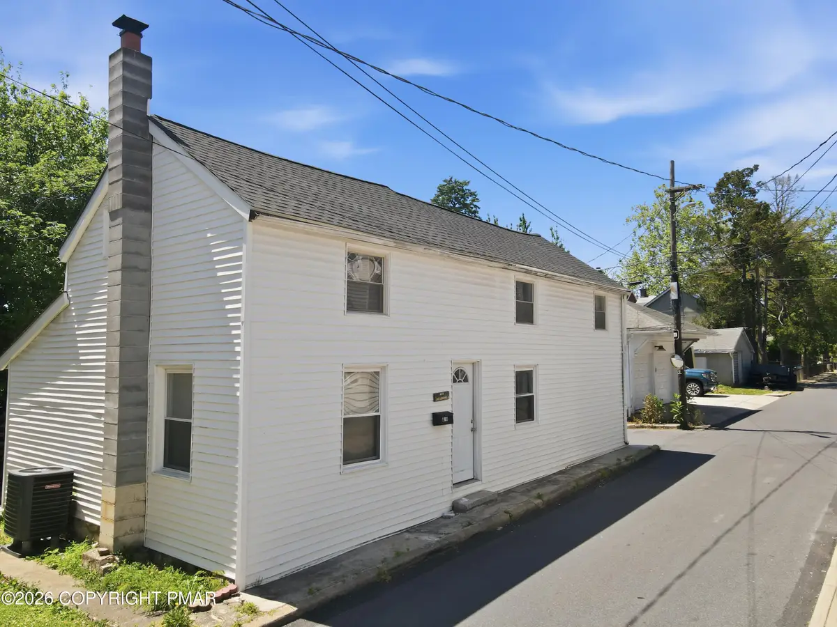 418 Crane Street, Catasauqua, PA 18032 - #1