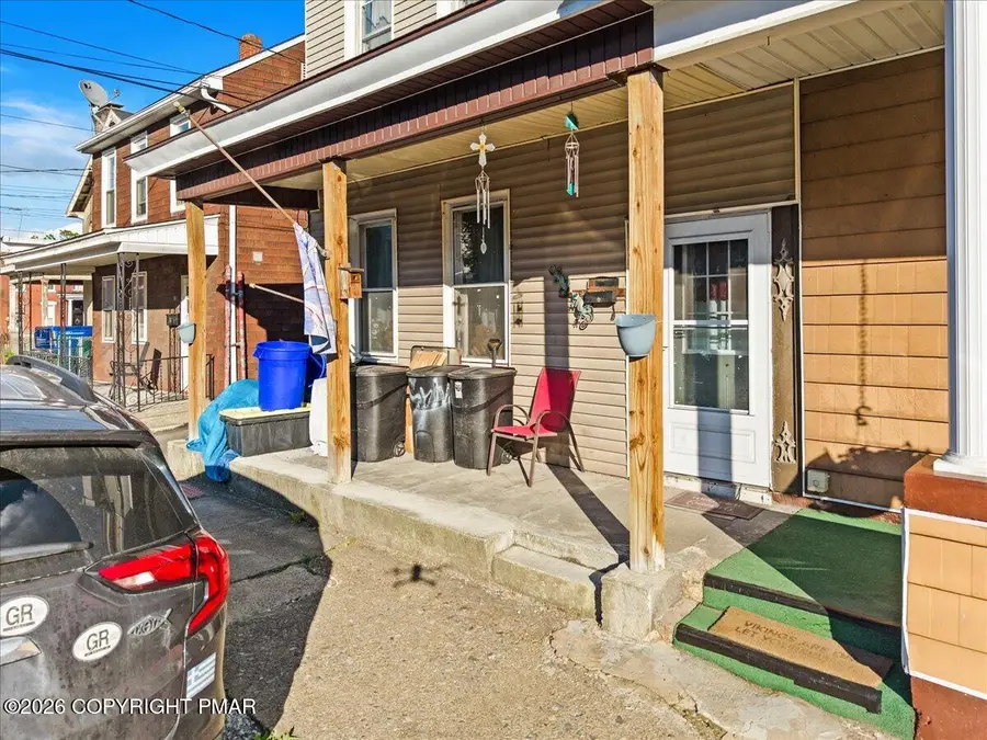 16 W Franklin Street, Saint Clair, PA 17970 - #2