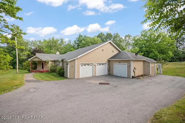2241&2243 Meadow Sage Court, East Stroudsburg, PA 18301
