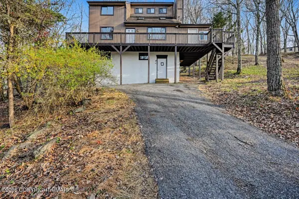 240 Powderhorn Road, Henryville, PA 18332