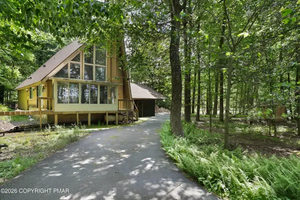 27 Longfellow Circle, Albrightsville, PA 18210