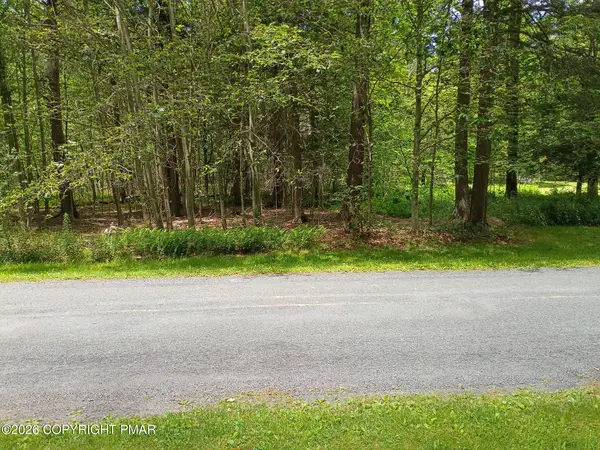 6 Anna Road, Blakeslee, PA 18610