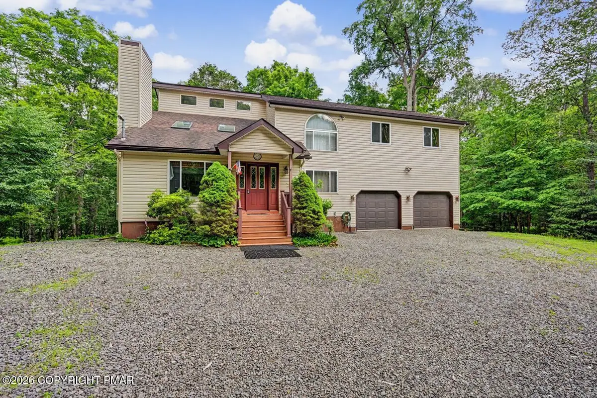 18 Blue Jay Lane, Clifton, PA 18424 - #1
