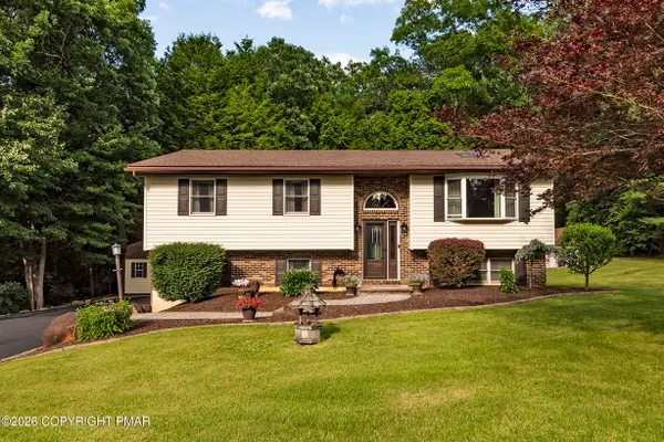 1220 Silver Fox Drive, Kresgeville, PA 18333