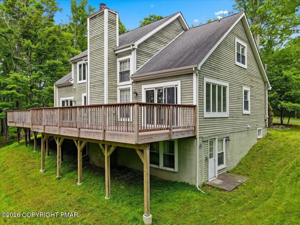 161 Fawnwood Drive, Greentown, PA 18426 - #1