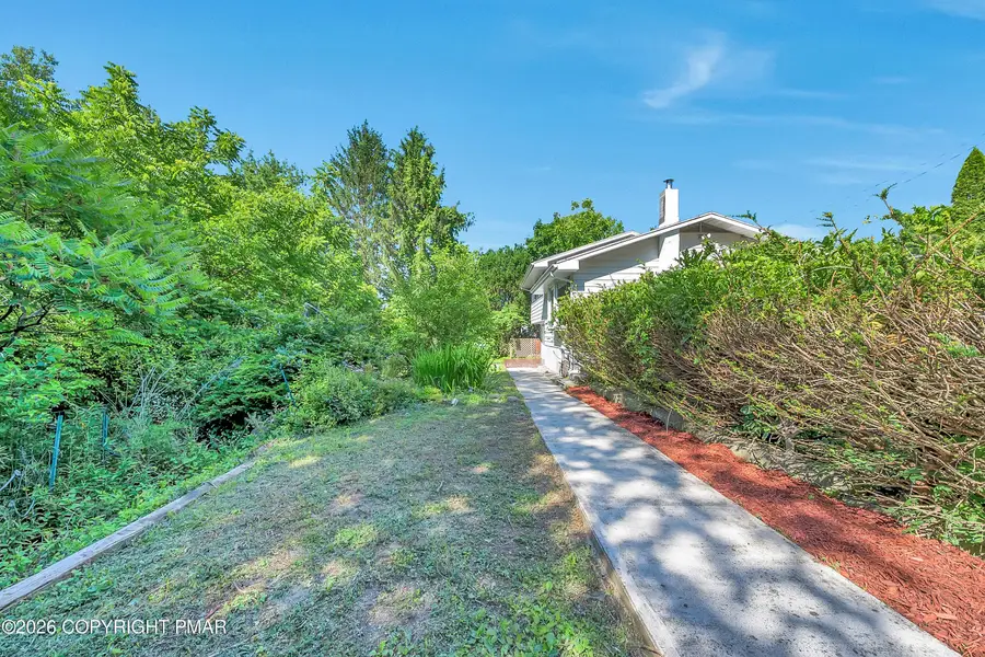 1138 Hillside Avenue, Saylorsburg, PA 18353 - #3