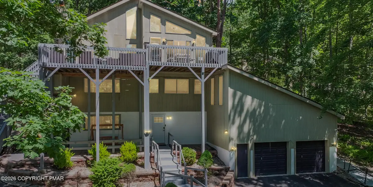322 Brentwood Drive, Bushkill, PA 18324 - #1