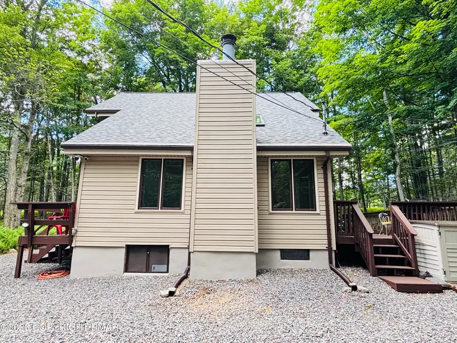 31 Ingrid Drive, Clifton, PA 18424 - #3