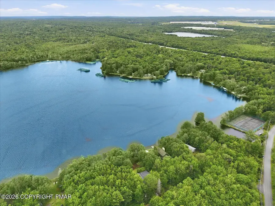 135 Blue Heron C Circle, Pocono Summit, PA 18346 - #2
