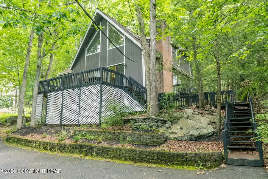 6255 Decker Road, Bushkill, PA 18324 - #2
